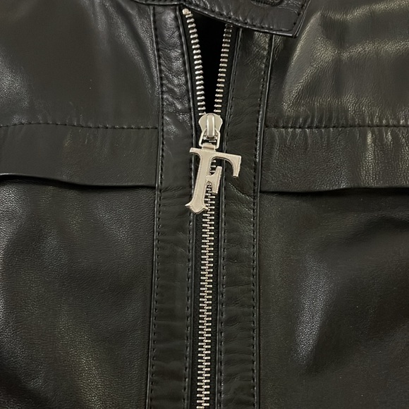 Ferre lace and leather slim
Fitting jacket - Picture 2 of 11